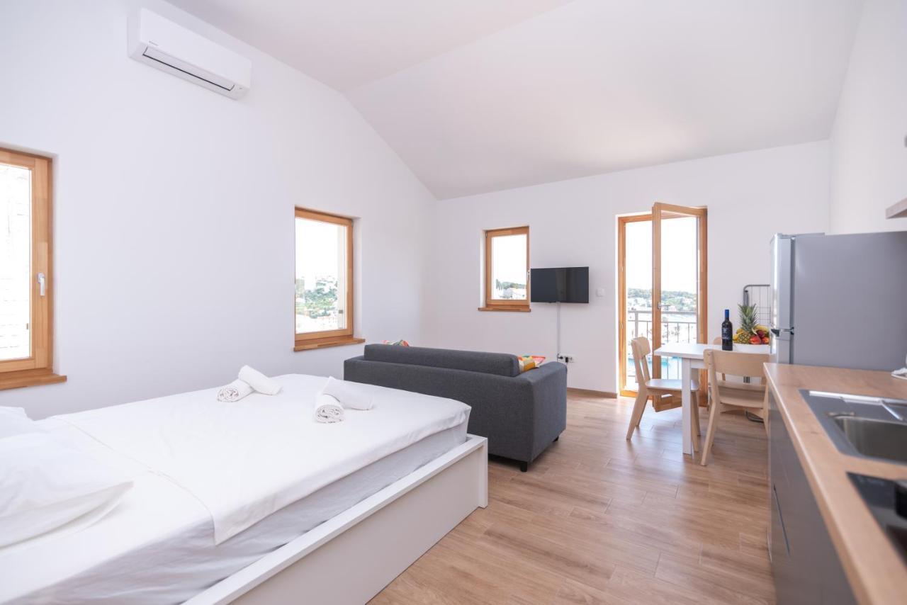 חוואר Brand New Apt W Balcony & Perfect Seaview At Center מראה חיצוני תמונה
